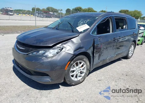 2021 Chrysler Voyager Lxi z USA, uszkodzony, nr VIN 2C4RC1DG8MR539103